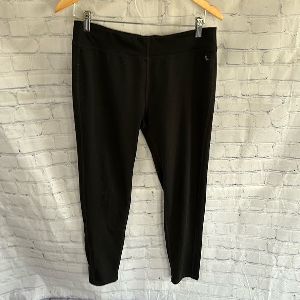 Danskin Now Fitted Athletic Pants Small Pocket in waistband Woman’s size Large